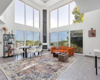 Resale - Villa / House - Torrevieja - Los Balcones