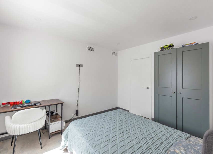 Resale - Villa / House - Torrevieja - Los Balcones