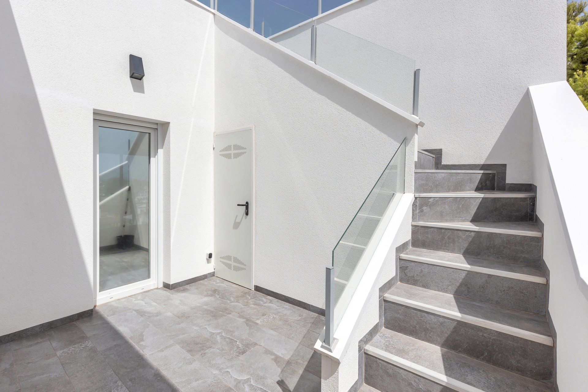 Resale - Villa / House - Torrevieja - Los Balcones