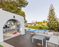 Resale - Villa / House - Torrevieja - Los Balcones
