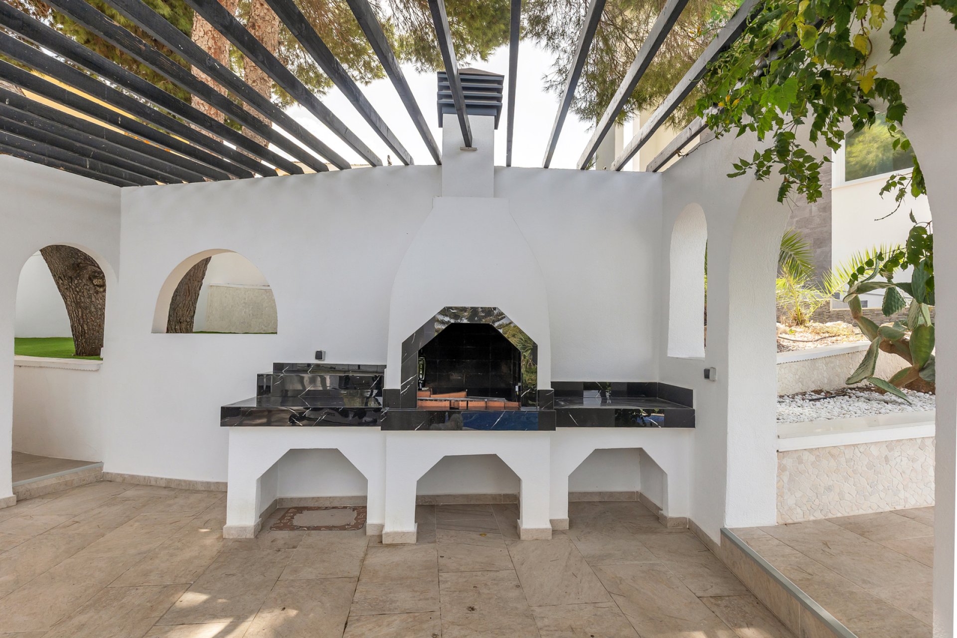 Resale - Villa / House - Torrevieja - Los Balcones