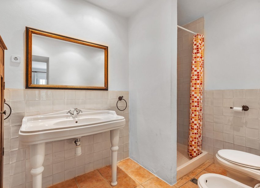 Resale - Villa / House - Torrevieja - Playa de los Locos
