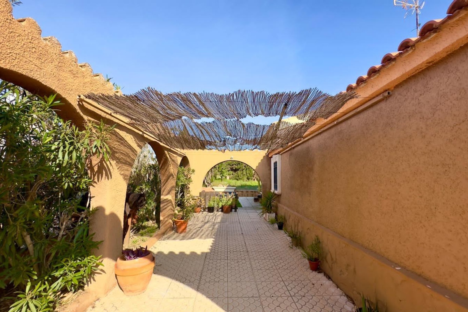 Resale - Villa / House - Torrevieja - Torreblanca