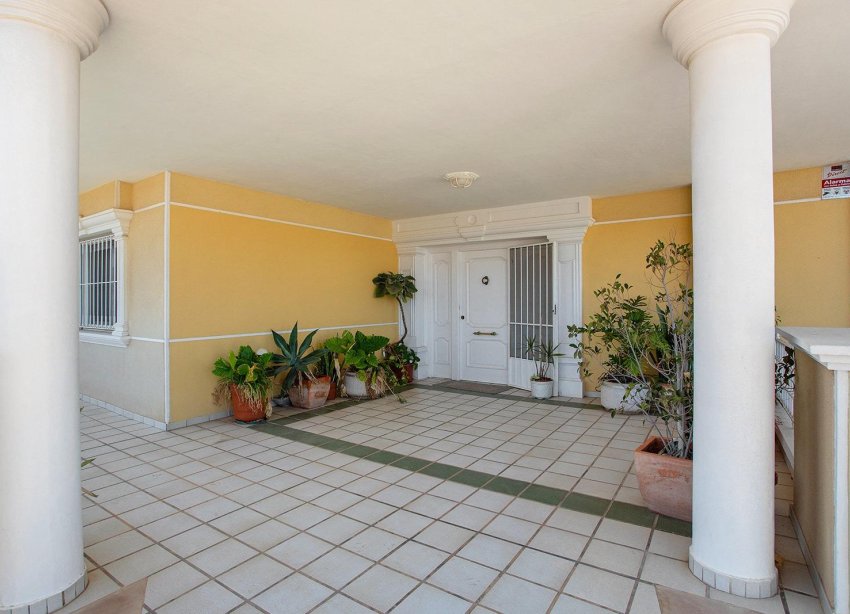 Resale - Villa / House - Torrevieja - Torreta florida