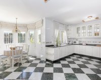 Resale - Villa / House - Torrevieja - Torreta florida