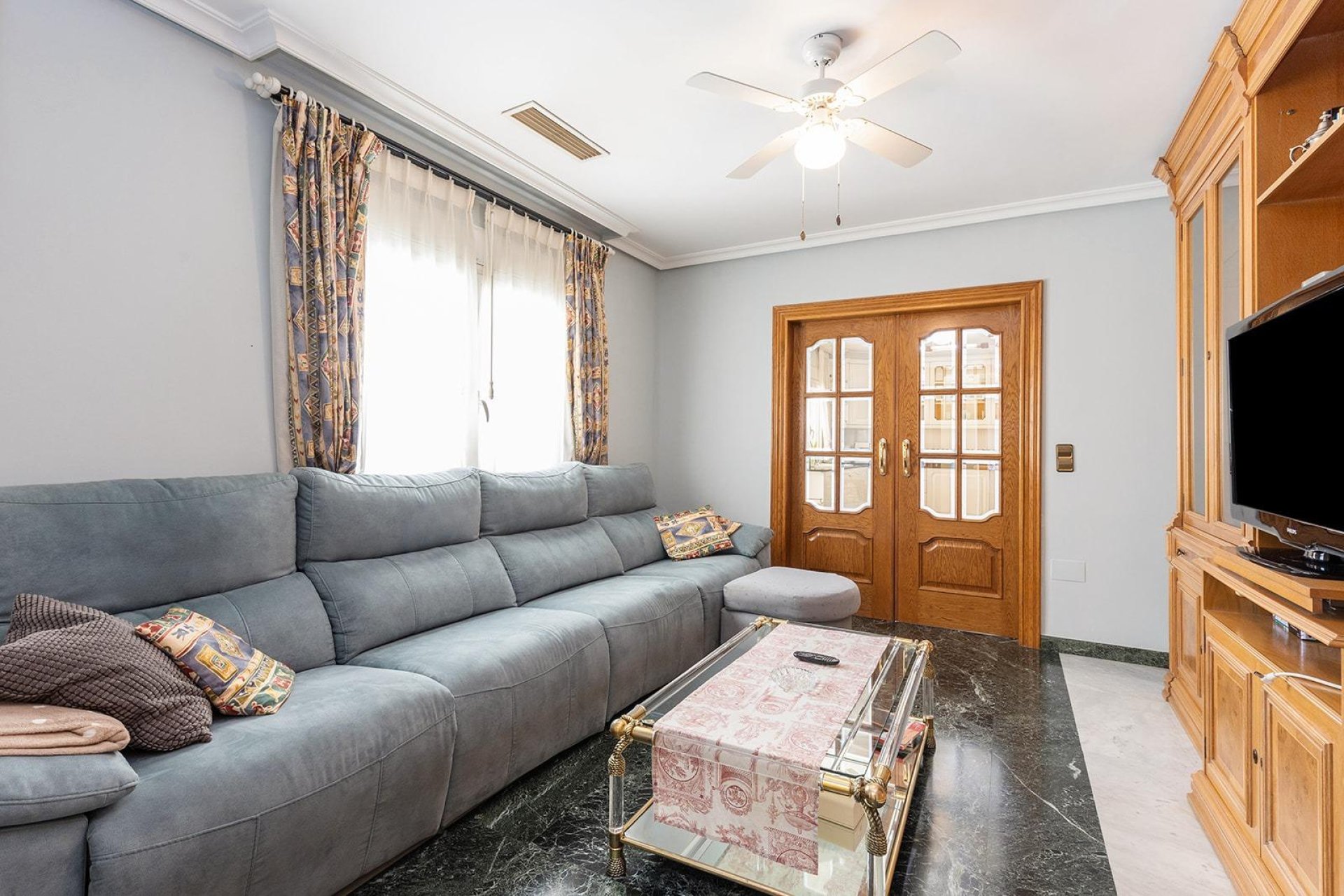 Resale - Villa / House - Torrevieja - Torreta florida