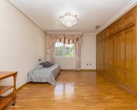 Resale - Villa / House - Torrevieja - Torreta florida