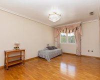 Resale - Villa / House - Torrevieja - Torreta florida