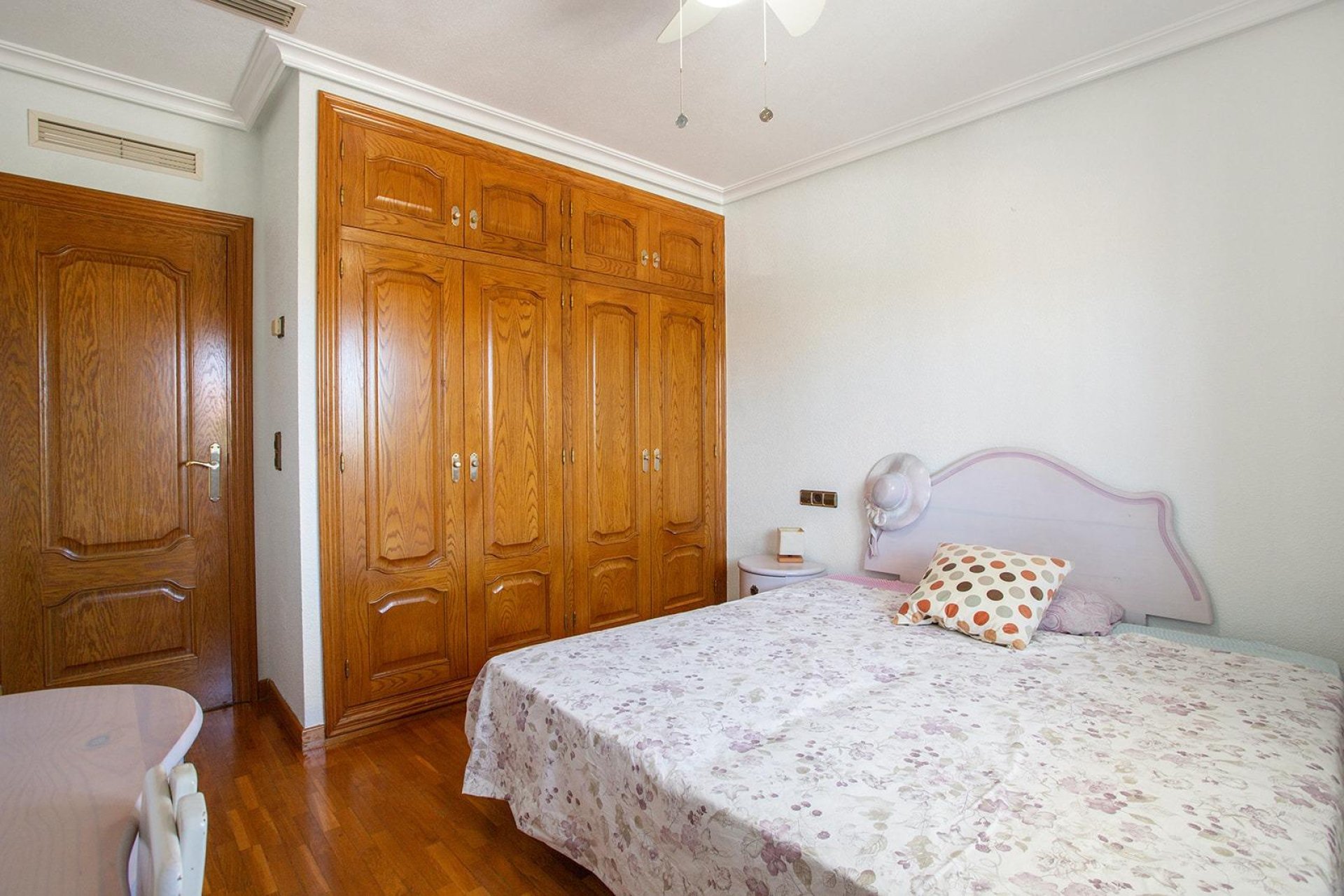 Resale - Villa / House - Torrevieja - Torreta florida