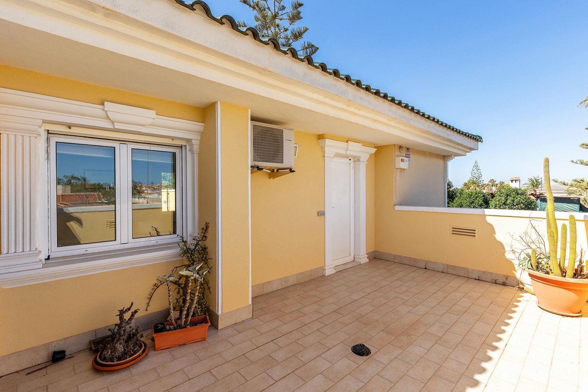 Resale - Villa / House - Torrevieja - Torreta florida