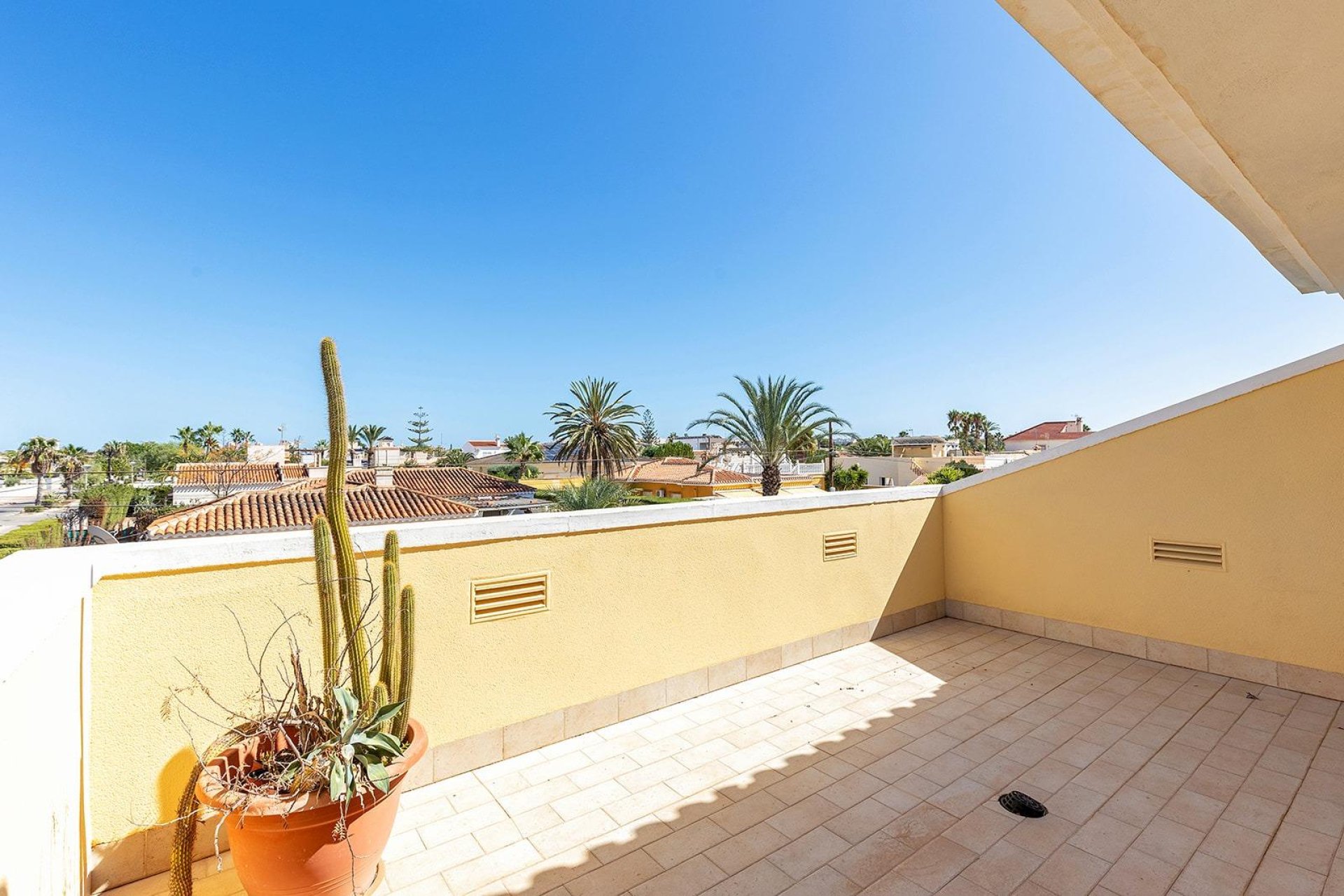 Resale - Villa / House - Torrevieja - Torreta florida