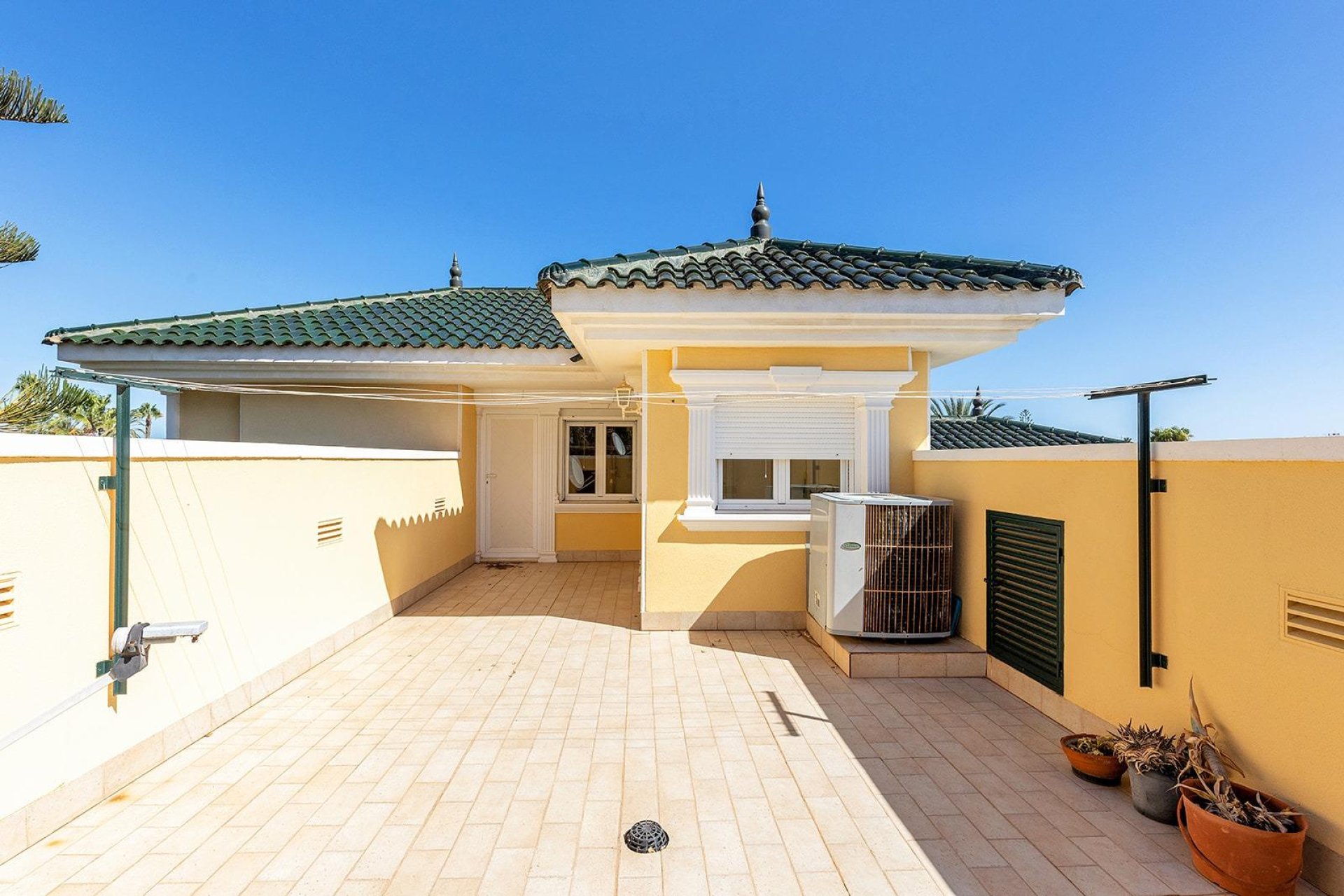 Resale - Villa / House - Torrevieja - Torreta florida
