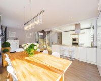 Resale - Villa / House - Torrevieja