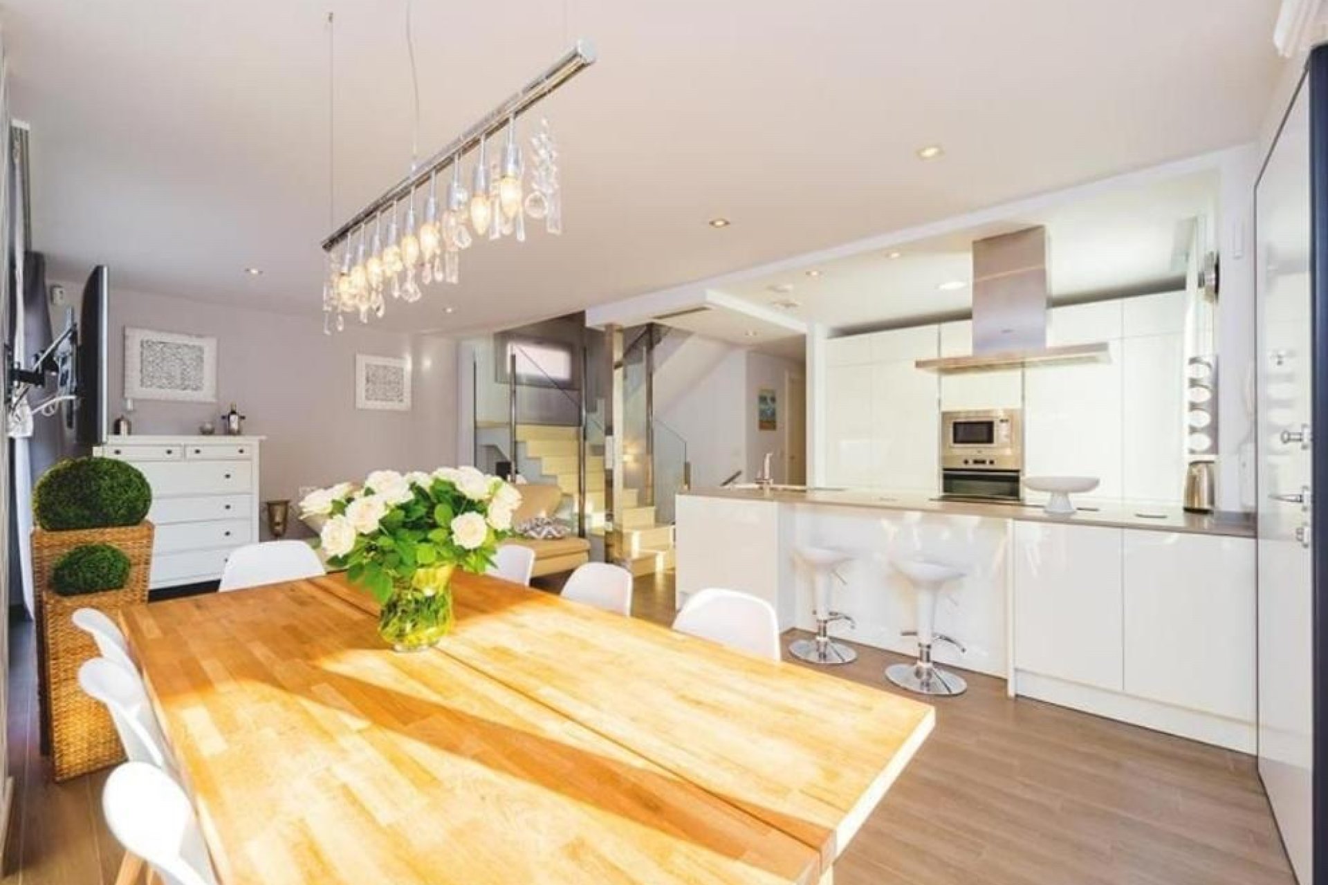 Resale - Villa / House - Torrevieja