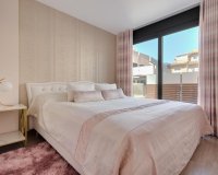 Resale - Villa / House - Torrevieja