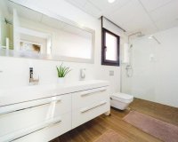 Resale - Villa / House - Torrevieja