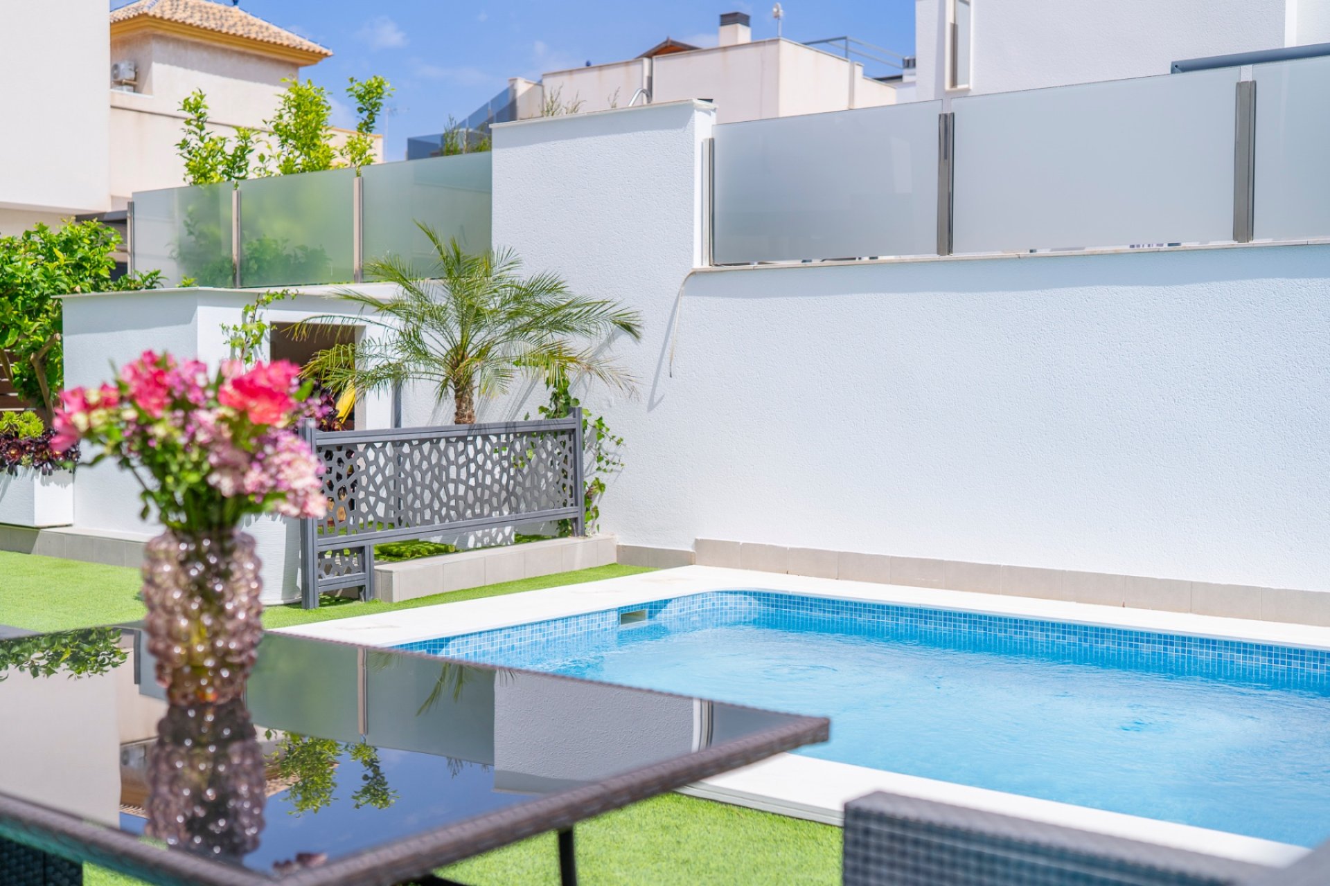 Resale - Villa / House - Torrevieja