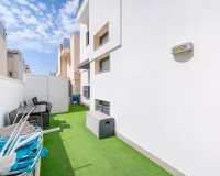 Resale - Villa / House - Torrevieja
