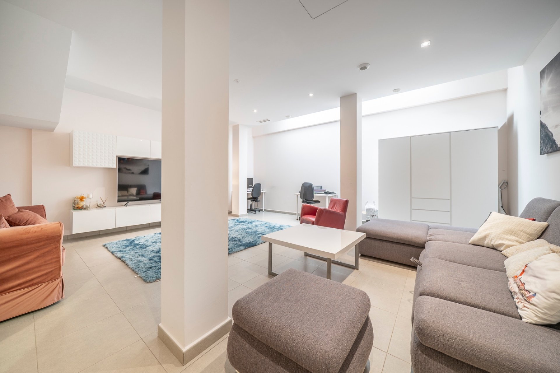 Resale - Villa / House - Torrevieja