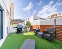 Resale - Villa / House - Torrevieja