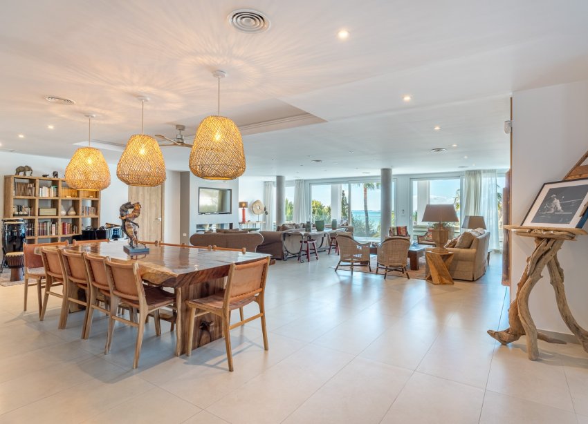 Resale - Villa / House - Villajoyosa - Montiboli