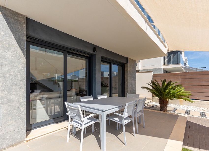 Resale - Villa / House - Vistabella Golf - Entre Naranjos Vistabella Golf