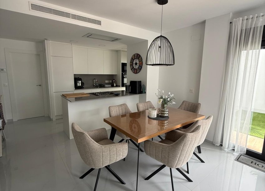 Resale - Villa / House - Vistabella Golf
