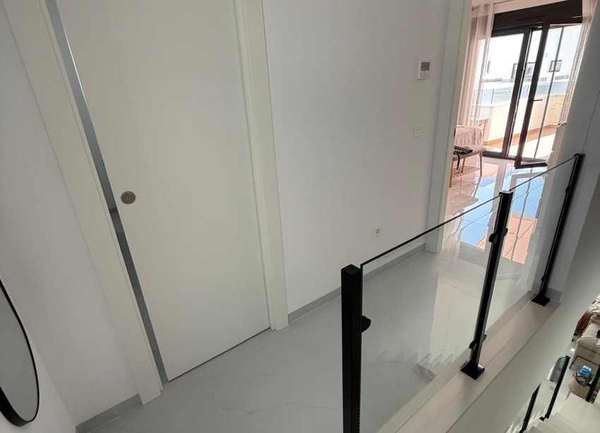 Resale - Villa / House - Vistabella Golf