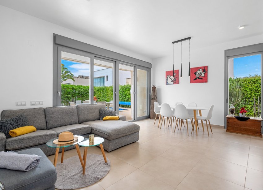 Resale - Villa - Jacarilla - Vistabella