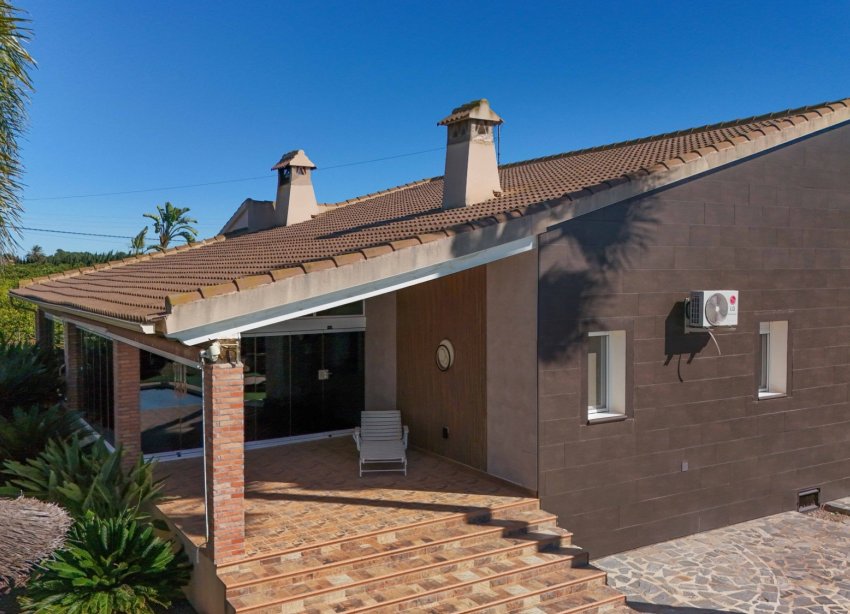 Resale - Villa - Jacarilla