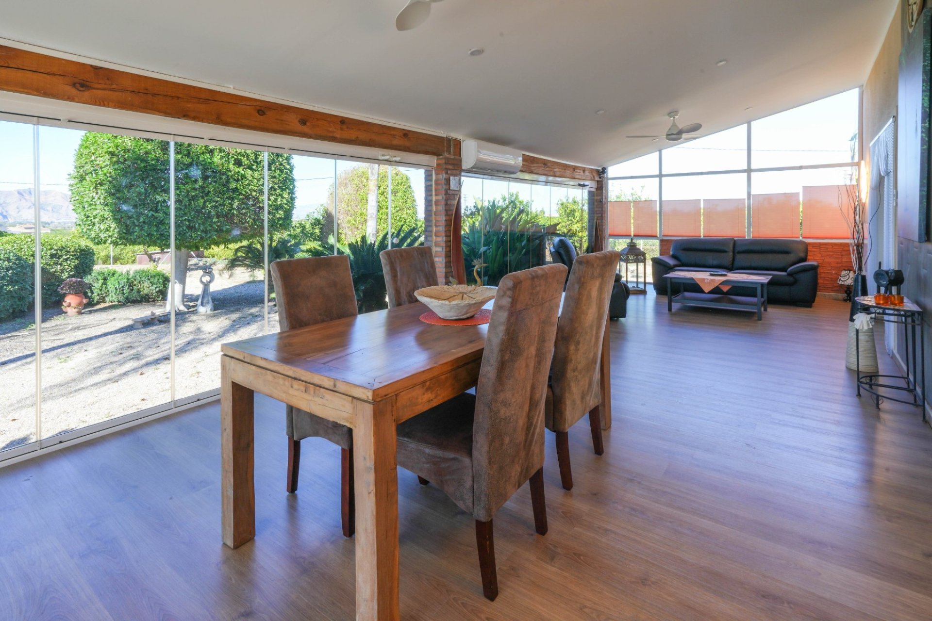 Resale - Villa - Jacarilla
