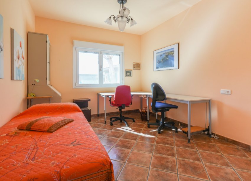 Resale - Villa - Jacarilla