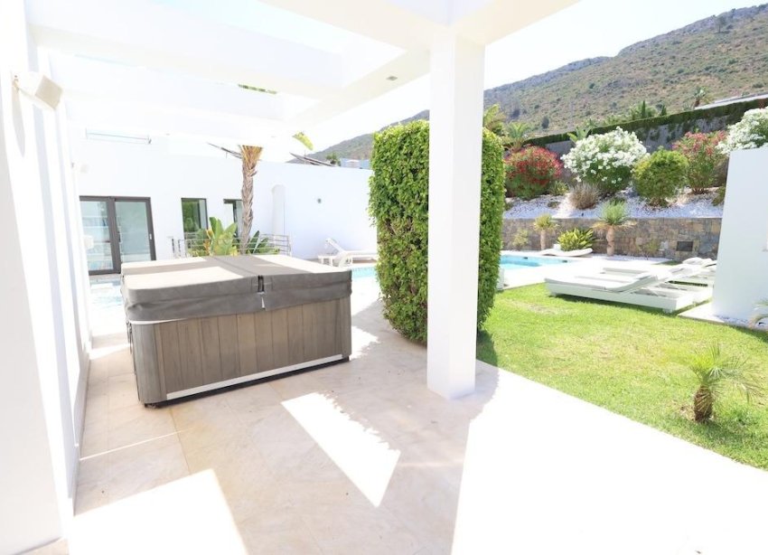 Resale - Villa - Jávea - Monte Olimpo