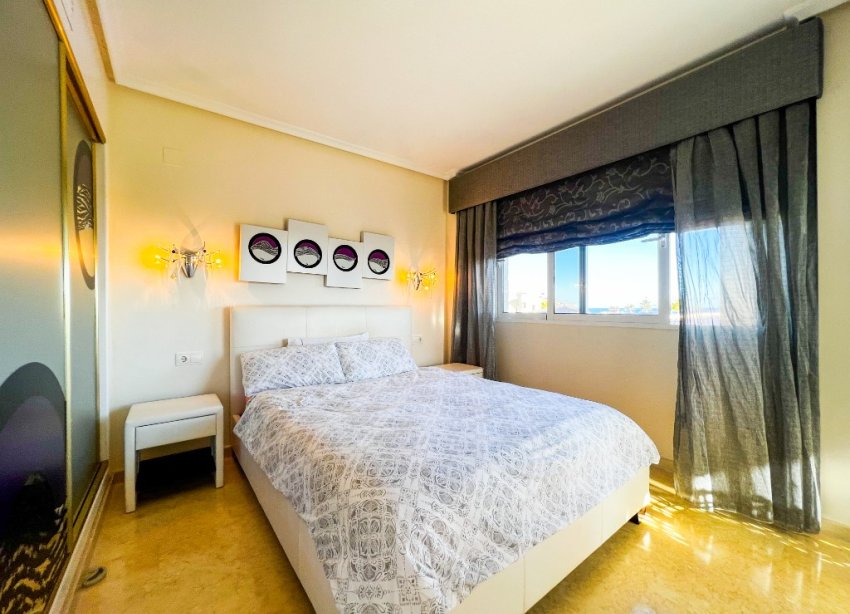 Resale - Villa - La Mata