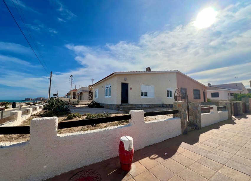 Resale - Villa - La Mata