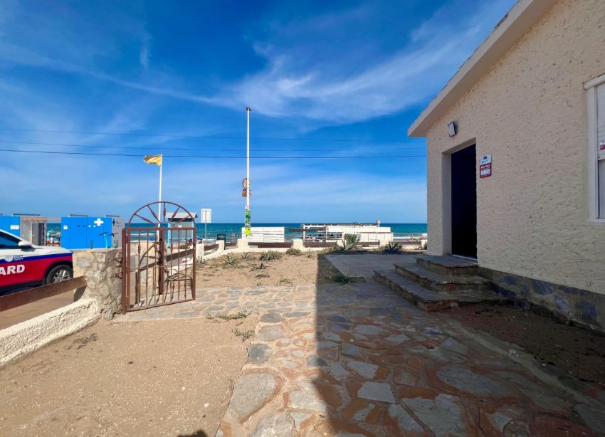 Resale - Villa - La Mata