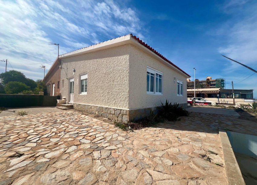 Resale - Villa - La Mata
