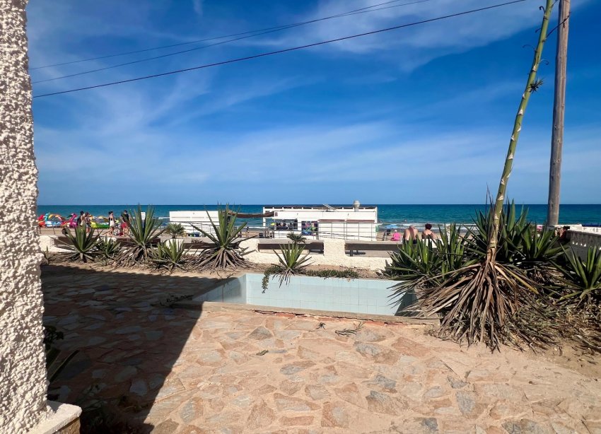 Resale - Villa - La Mata