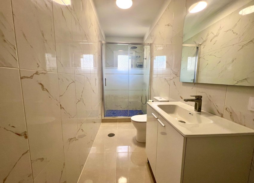 Resale - Villa - La Mata