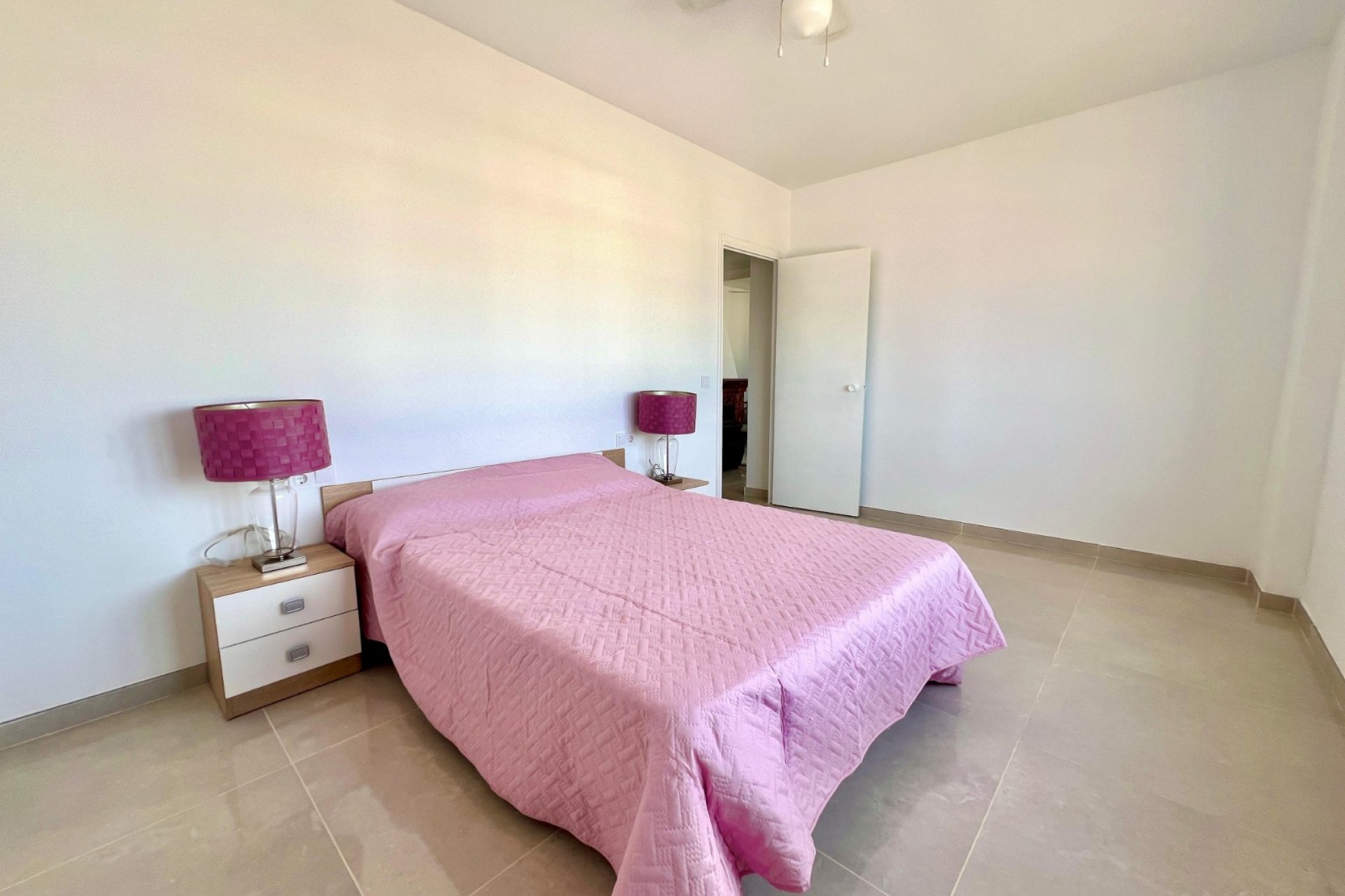 Resale - Villa - La Mata