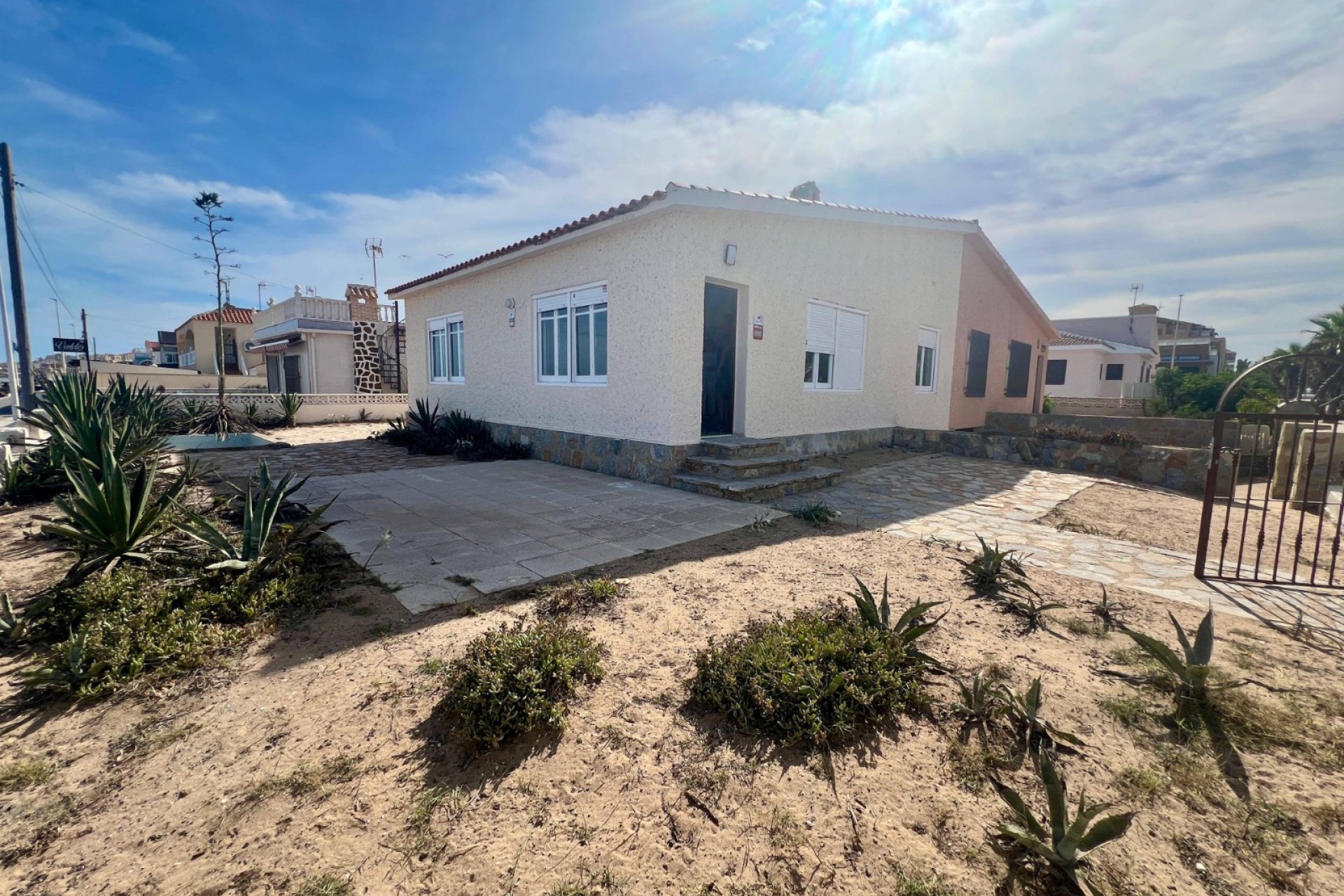 Resale - Villa - La Mata