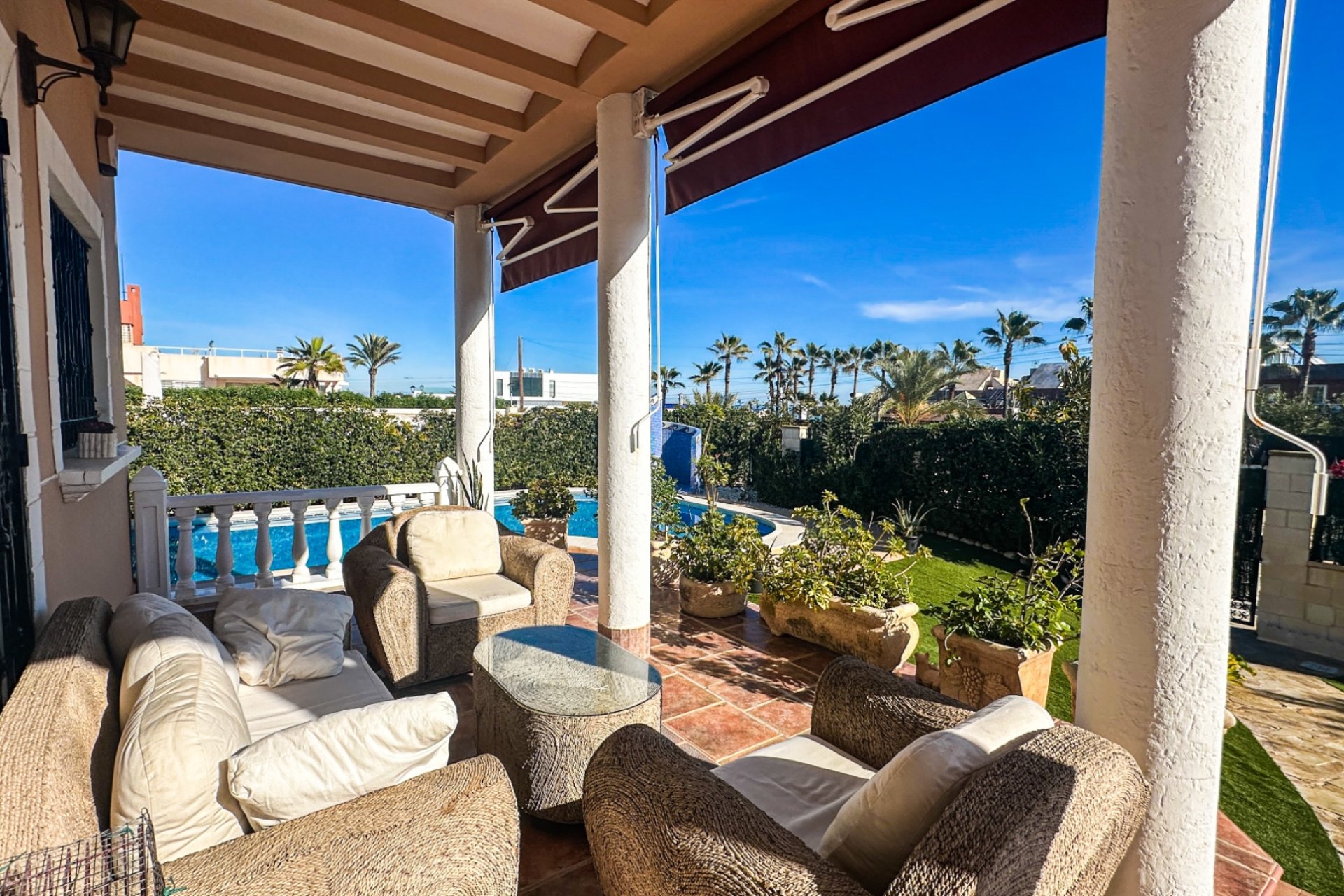 Resale - Villa - La Mata