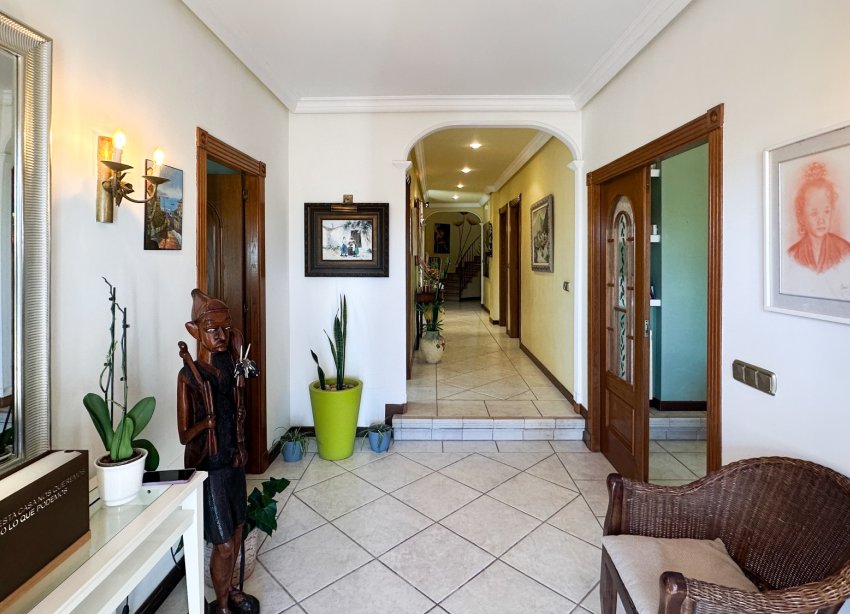 Resale - Villa - La Mata