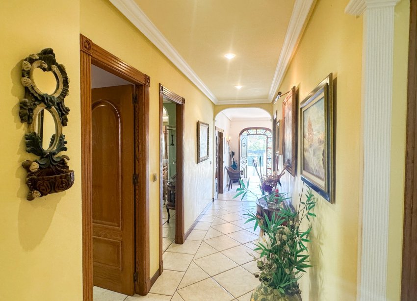 Resale - Villa - La Mata