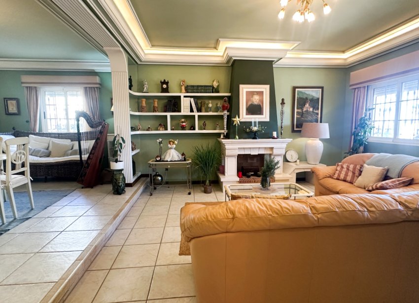 Resale - Villa - La Mata