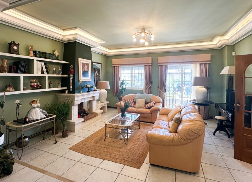 Resale - Villa - La Mata