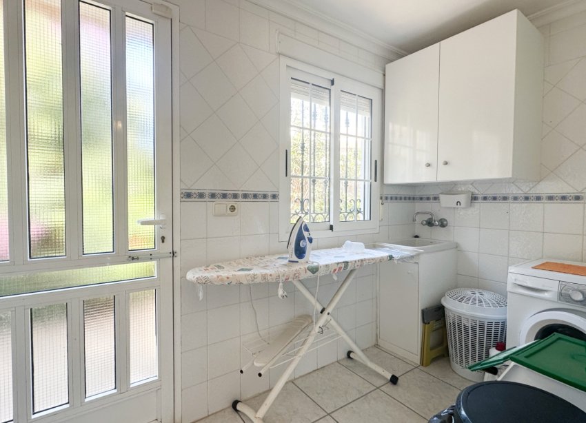 Resale - Villa - La Mata