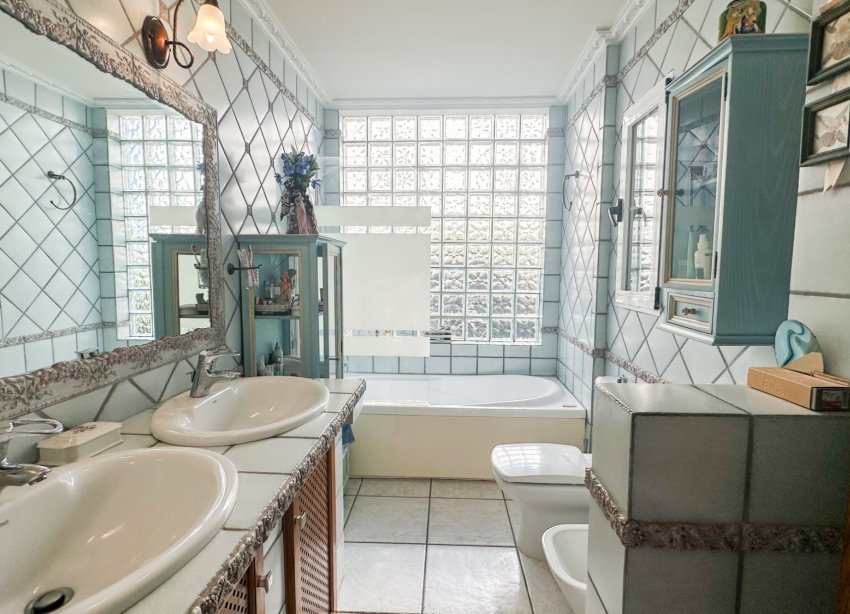 Resale - Villa - La Mata