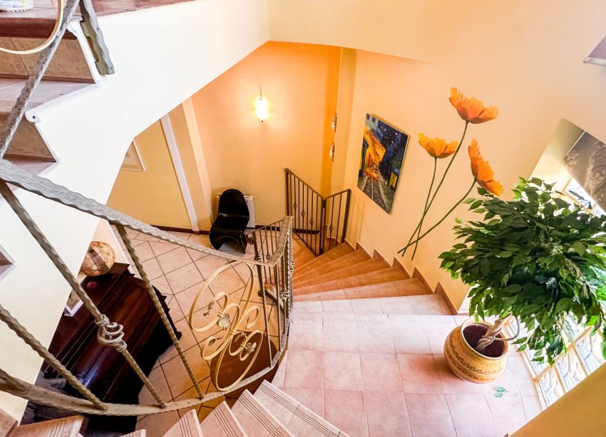 Resale - Villa - La Mata