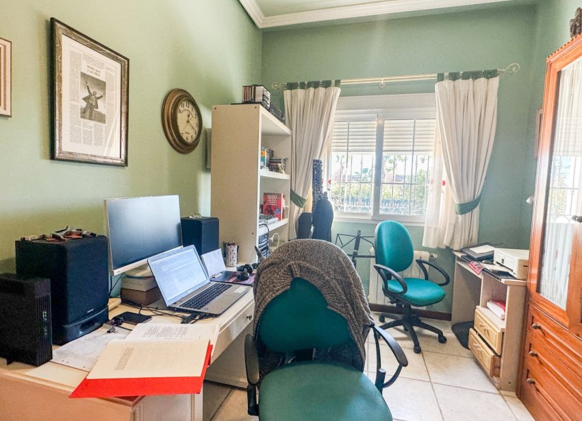 Resale - Villa - La Mata